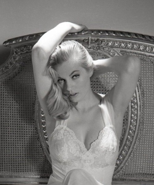 anotherstateofmind67:
Anita Ekberg by Peter Basch
