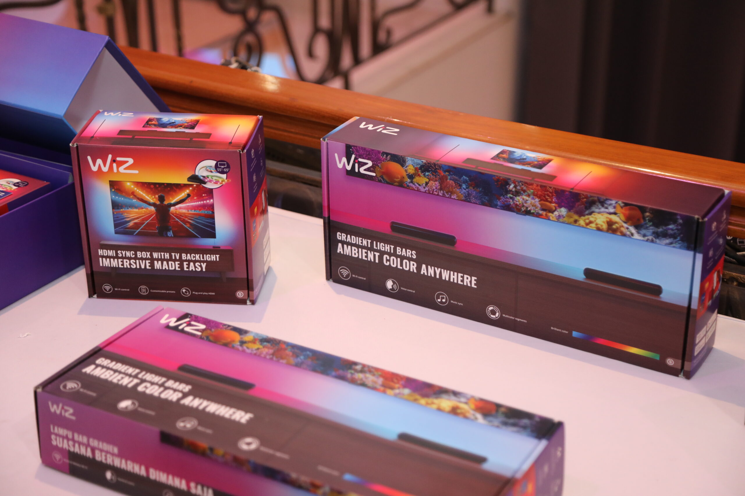 Trik Bikin Suasana Nonton Film Lebih Seru Pakai Backlight TV Yang Sinkron